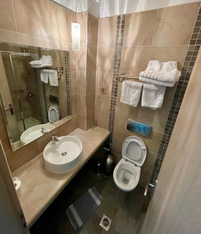 Hotel Afrodite Neoi Poroi Bagian luar foto