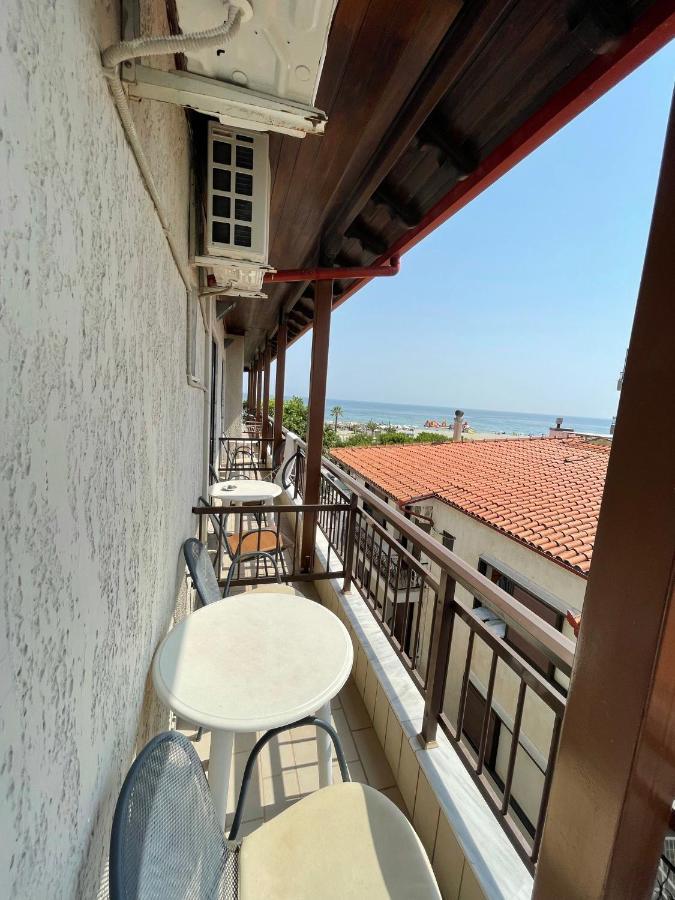 Hotel Afrodite Neoi Poroi Bagian luar foto