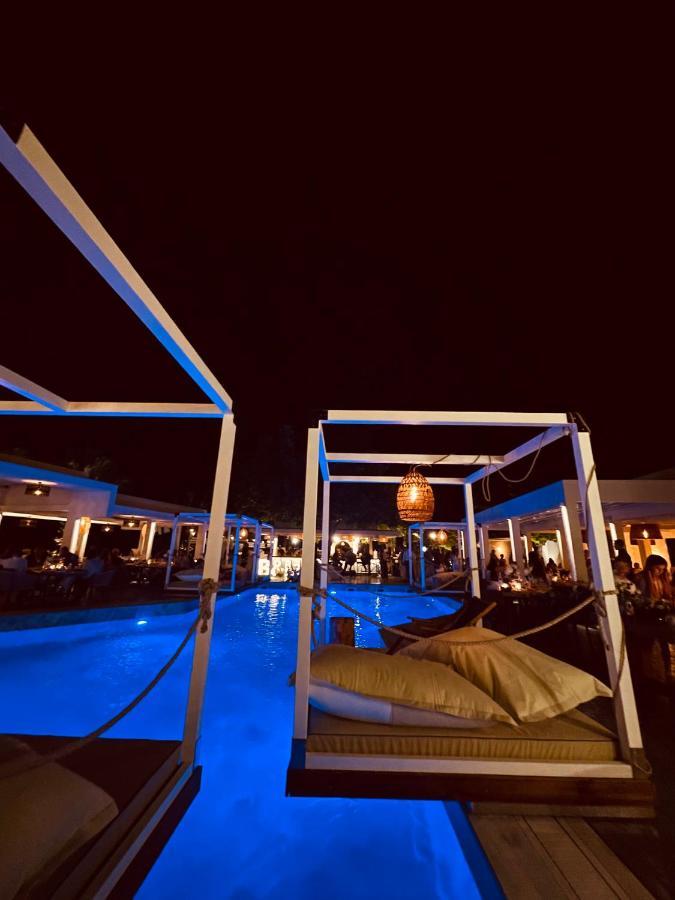 Hotel Afrodite Neoi Poroi Bagian luar foto