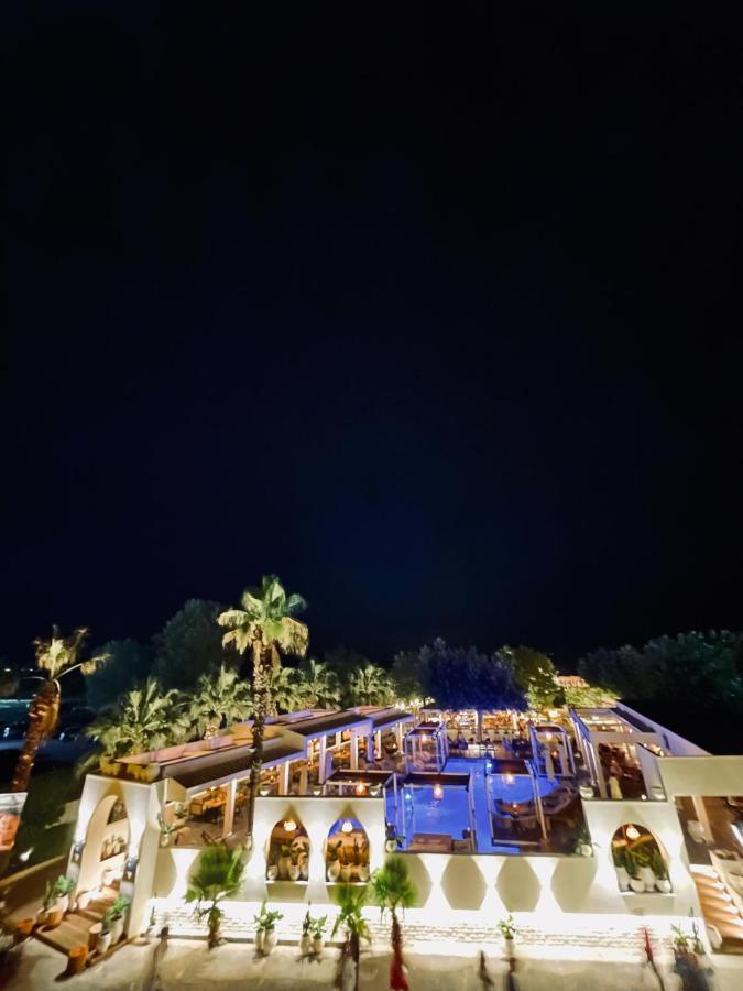 Hotel Afrodite Neoi Poroi Bagian luar foto