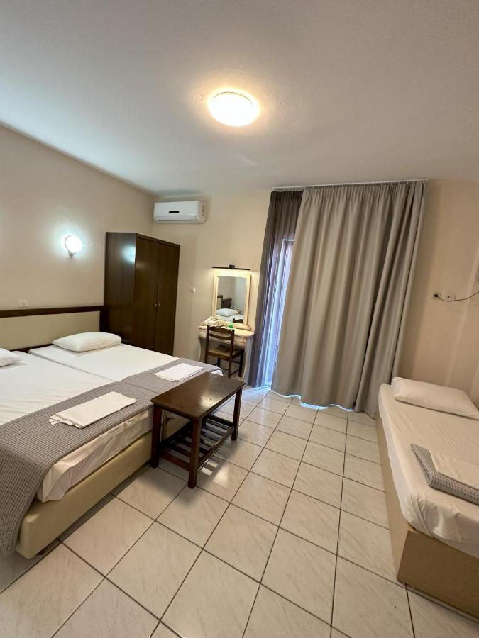 Hotel Afrodite Neoi Poroi Bagian luar foto