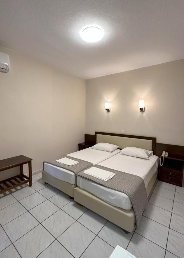Hotel Afrodite Neoi Poroi Bagian luar foto