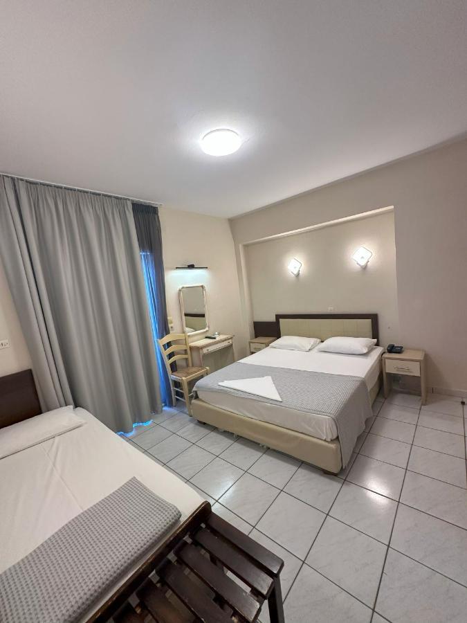 Hotel Afrodite Neoi Poroi Bagian luar foto