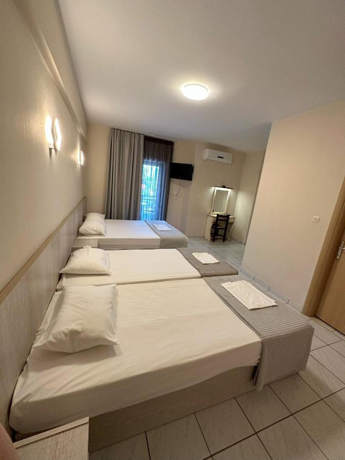 Hotel Afrodite Neoi Poroi Bagian luar foto