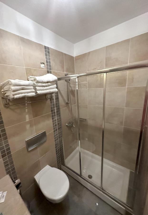 Hotel Afrodite Neoi Poroi Bagian luar foto