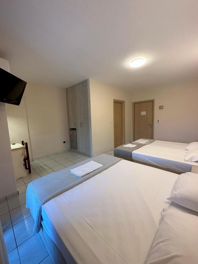 Hotel Afrodite Neoi Poroi Bagian luar foto